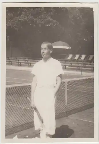 (F24162) Orig. Foto Tennisspieler auf dem Platz in Bonn 1932