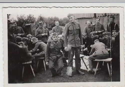 (F2403) Orig. Foto 2.WK, Soldaten bei der Arbeit, 1940er