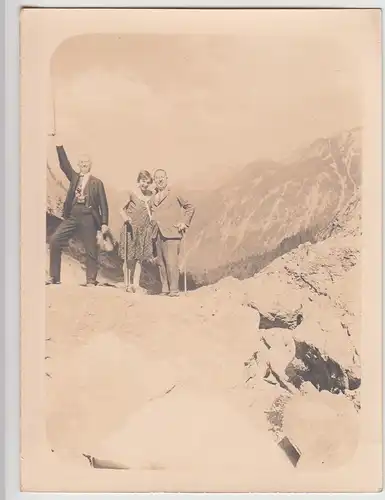 (F23995) Orig. Foto Königssee Bergwandern, Personen an der Eiskapelle 1928