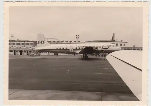 (F23970) Orig. Foto Kopenhagen, Douglas DC-6 a. Flughafen Kastrup 1956