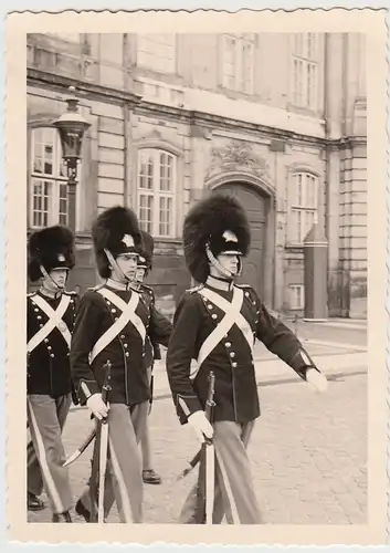 (F23968) Orig. Foto Kopenhagen, København, Wachablösung Amalienborg 1956