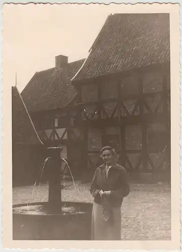 (F23954) Orig. Foto Aarhus, Den Gamle By 1956