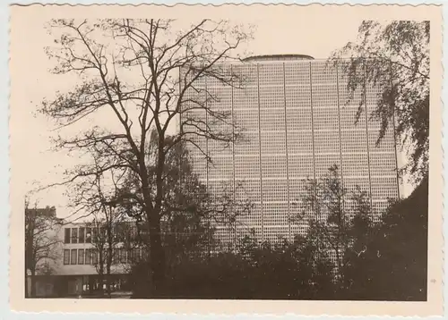 (F23901) Orig. Foto Berlin, großes Studentenwohnheim 1956