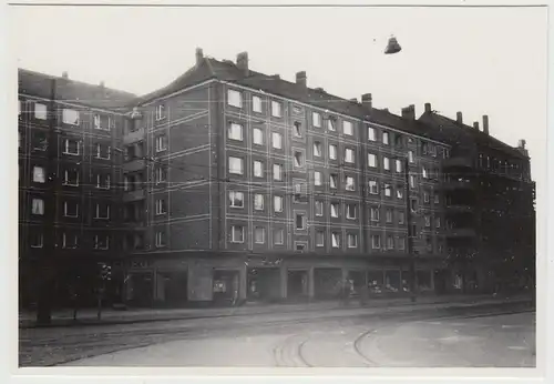 (F23801) Orig. Foto Leipzig, Wohnhaus Ecke Liebknecht - Lehmann-Str. 1960er