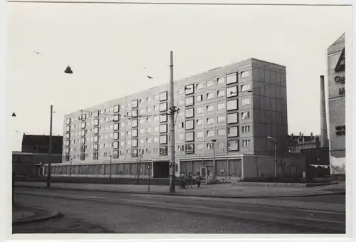 (F23799) Orig. Foto Leipzig, Wohnblock Karl-Liebknecht-Straße 1960er