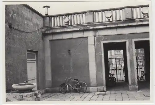 (F23751) Orig. Foto Leipzig, Sportforum, Setzungsrisse Kassengebäude 1960er