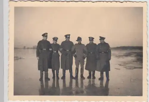 (F23624) Orig. Foto deutsche Soldaten am Seeufer 1930er