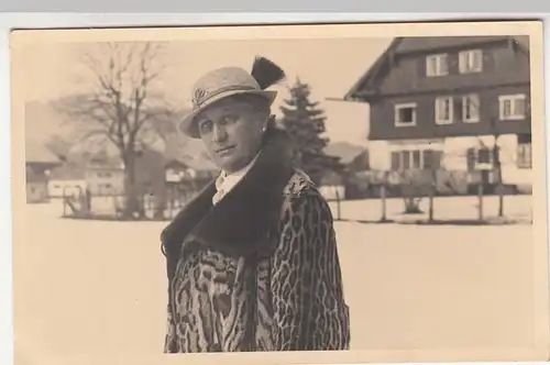 (F23539) Orig. Foto Frau >Tante Trudi< in Oberstdorf 1937