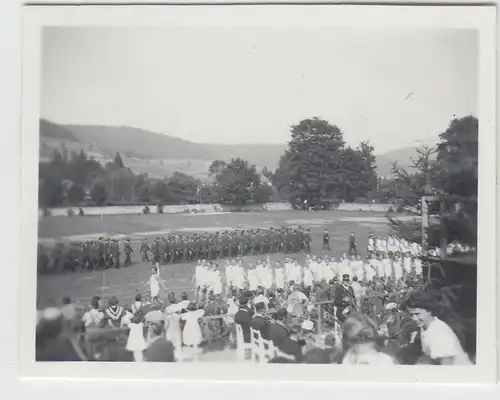 (F23328) Org. Mini-Foto Bezirksturnfest Würbenthal 4.7.1937, Turner a.Sportplatz