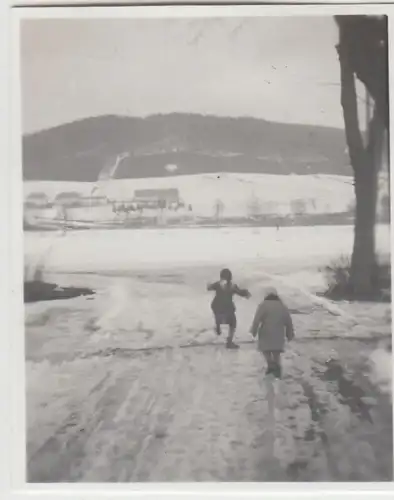 (F23298) Orig. Mini-Foto Winter in Würbenthal, Rutschpartie 1937