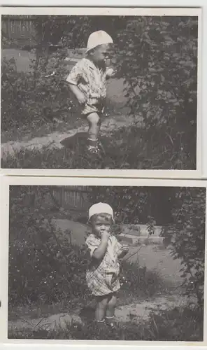 (F23235) 2x Orig. Mini-Foto Kleinkind im Freien 1935