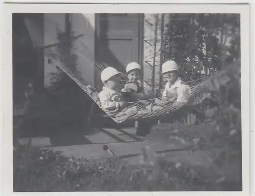 (F23229) Orig. Mini-Foto Kinder in der Hängematte 1935
