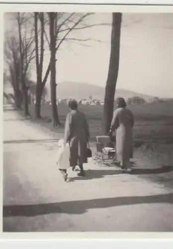 (F23193) Orig. Mini-Foto Spaziergang in Würbenthal, Vrbno pod Prad?dem 1935