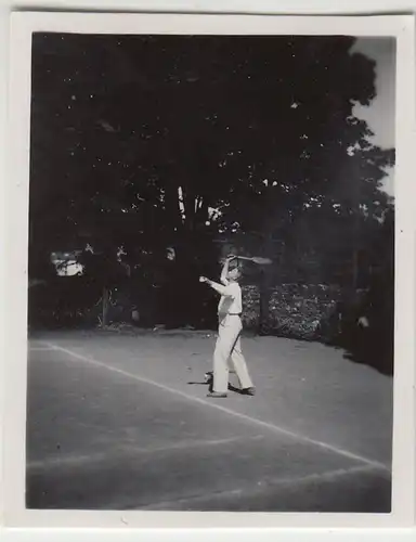 (F23109) Orig. Mini-Foto Tennisspieler a. Platz i. Würbenthal 1933