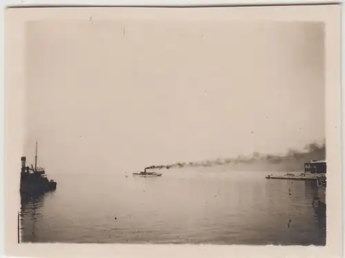 (F22913) Orig. Mini-Foto Dampfer im Hafen in o. bei Portorose, Portoro? 1932