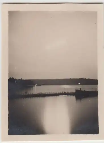 (F22835) Orig. Mini-Foto Portorose, Portoro?, Partie am Wasser bei Nacht 1932