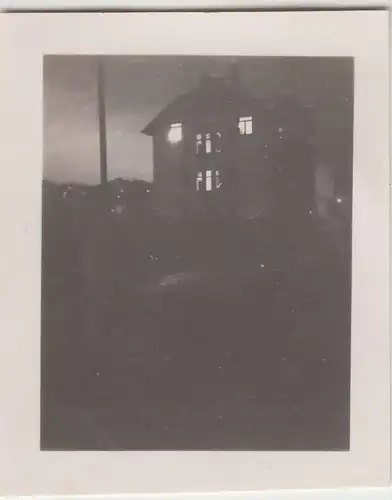 (F22831) Orig. Mini-Foto Würbenthal, Wohnhaus bei Nacht 1932