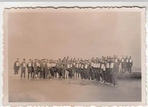 (F22704) Orig. Foto deutsche Soldaten bei einer Übung am Strand, Westen 1940