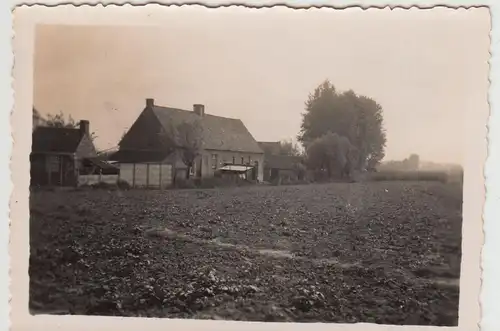 (F22691) Orig. Foto 2.WK Bauernhaus in Belgien 1940