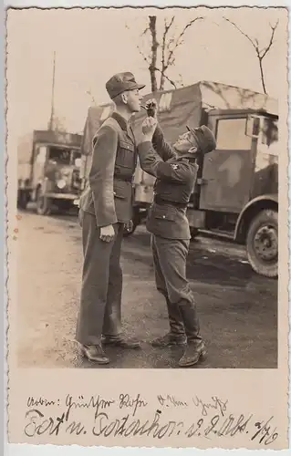 (F22567) Orig. Foto R.A.D.-Abt. 2/76 Garding 1936/37, witzig gestellte Szene