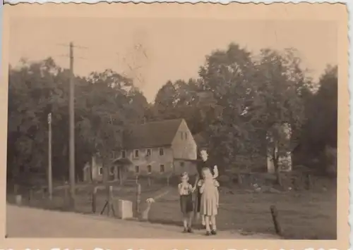 (F22550) Orig. Foto Familie unterwegs, Spaziergang bei Görlitz 1954