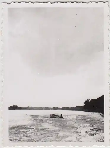 (F22287) Orig. Foto deutsche Soldaten in Frankreich 1940, Schlauchboot