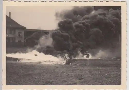 (F22150) Orig. Foto deutsche Soldaten, Übung mit Feuerwerfer 1939