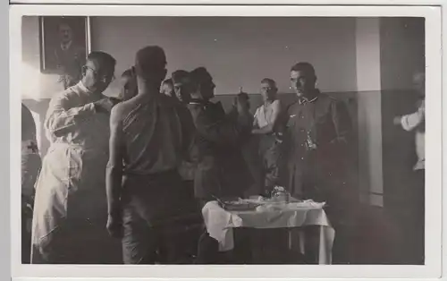 (F22134) Orig. Foto deutsche Soldaten in Weilerswist 1939, Pockenimpfung