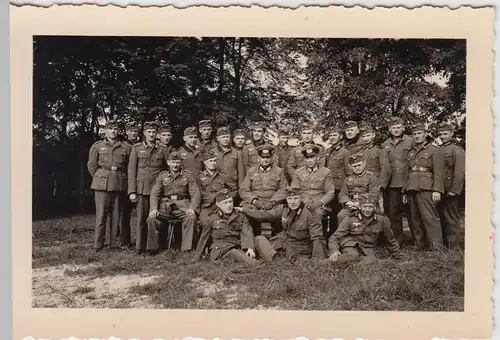 (F22122) Orig. Foto Weilerswist, Gruppenbild deutscher Soldaten im Freien 1939