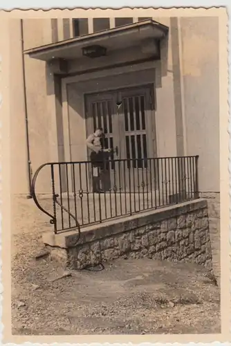 (F22075) Orig. Foto Eingang Zentralschulbau zw. Kamenz u. Königsbrück 1950er