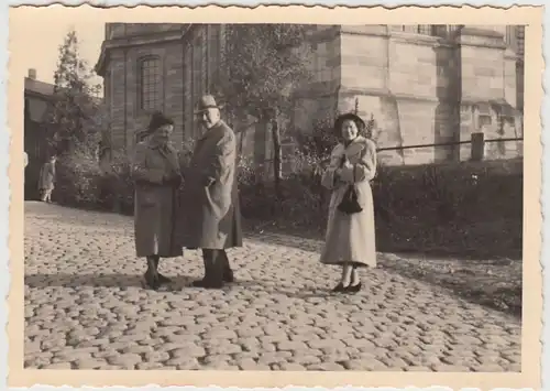 (F21865) Orig. Foto Personen an Basilika Vierzehnheiligen 1920er