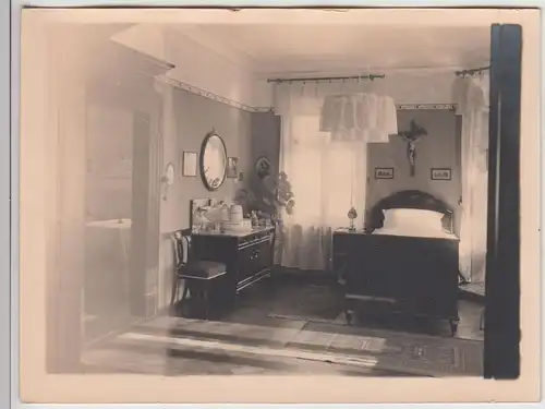 (F21834) Orig. Foto Wohnung Einrichtung i. Straubing 1920er, Schlafzimmer II