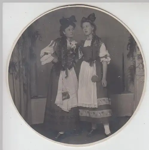 (F21810) Orig. Foto junge Damen im Trachtenkleid 1910/20er