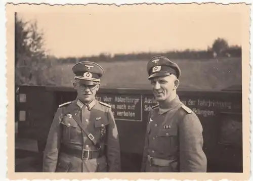 (F21416) Orig. Foto deutsche Soldaten an Bahnschienen,offener Güterwagen 1938