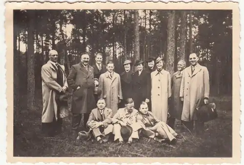 (F21402) Orig. Foto Personen i. Freien, Betriebsausfahrt nach Straußberg 1938