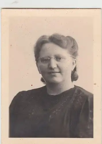 (F21208) Orig. Foto Porträt junge Frau 1940er