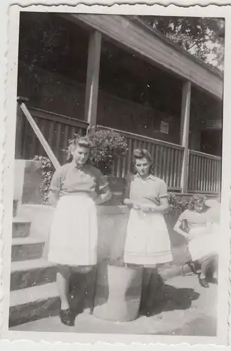 (F21176) Orig. Foto junge Frauen vom R.A.D. im Bad von Aussig 1944