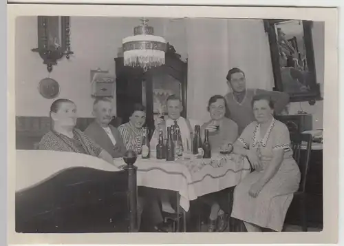 (F21056) Orig. Foto Personen in geselliger Runde in der Stube 1938