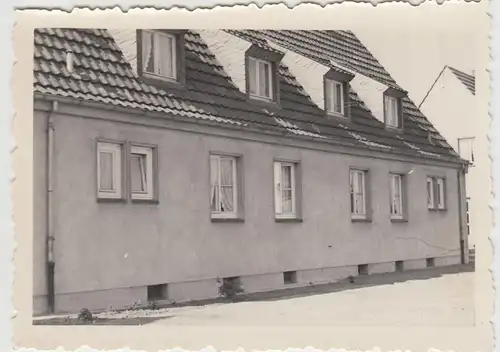 (F20961) Orig. Foto Traar, Haus in der Wohnsiedlung 1957