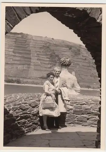 (F20948) Orig. Foto Andernach, Blick aus Ehrenmal auf Weinberge 1957