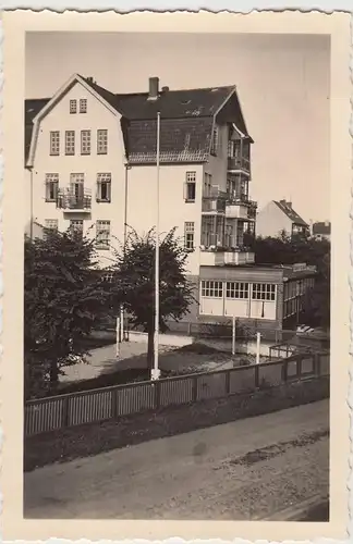 (F20653) Orig. Foto Cuxhaven, großes Haus, Wohnhaus o. Hotel, 1930er