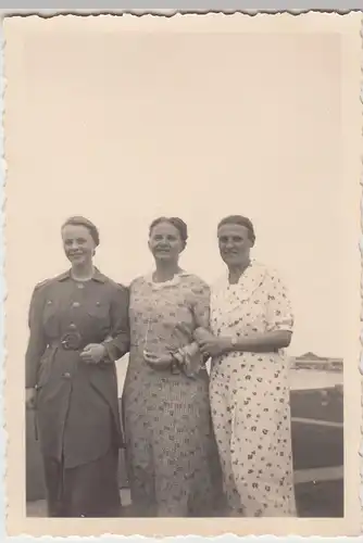 (F20649) Orig. Foto Frauen im Freien 1930er