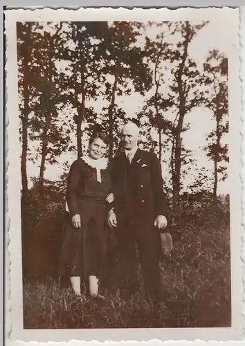 (F20607) Orig. Foto Personen, Paar im Freien 1930er