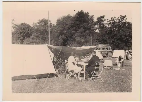 (F20561) Orig. Foto Campingplatz in München 1950er, Zelte Bus