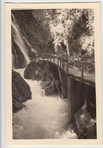 (F20556) Orig. Foto Personen an der Wimbachklamm 1950er