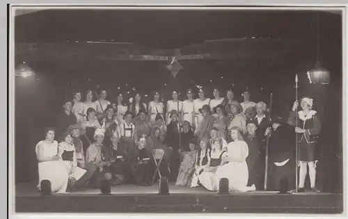 (F20411) Orig. Foto Diepholz, Aufführung d. UII der Graf-Friedrich-Schule 1928