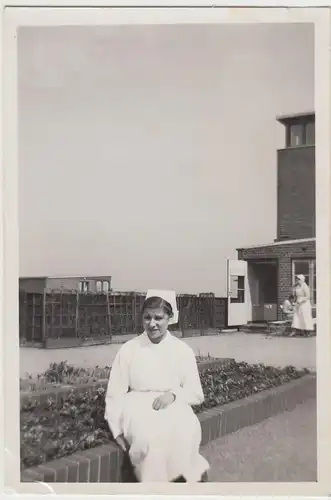 (F20371) Orig. Foto Berlin, Schwester a. Dach d. Franziskus-Krankenhaus 1930er