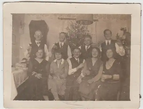 (F20347) Orig. Foto Personen im Raum, Weihnachten 1931