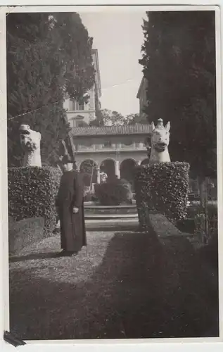 (F20346) Orig. Foto Rom, Herr in den Diokletiansthermen 1930er