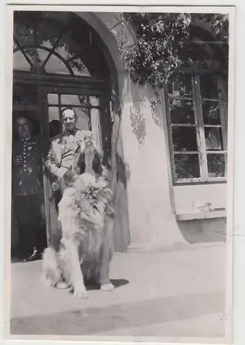 (F20281) Orig. Foto Herr m. großem Hund, Gut Bondkow, Litzmannstadt 1942